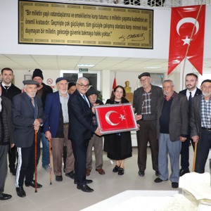 Dünümüzün tecrübesi, bugünümüzün ışığı kıymetli büyüklerimizle bir aradayız... - fotoğraf 12