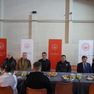 Çaycuma Çocuk Evleri Sitesi Müdürlüğünde İftar Programı Düzenlendi. - fotoğraf 1
