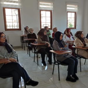  Kadına Yönelik Şiddetin Önlenmesi İle Aile ve Bütçe Yönetimi Hakkında Eğitim Düzenlendi - fotoğraf 3