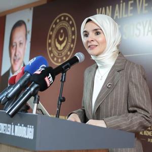 Bakanımız Sayın Mahinur Özdemir Göktaş tarafından, İl Müdürlüğü ve Edremit Sosyal Hizmet Merkezi binasının açışı gerçekleştirildi. - fotoğraf 2