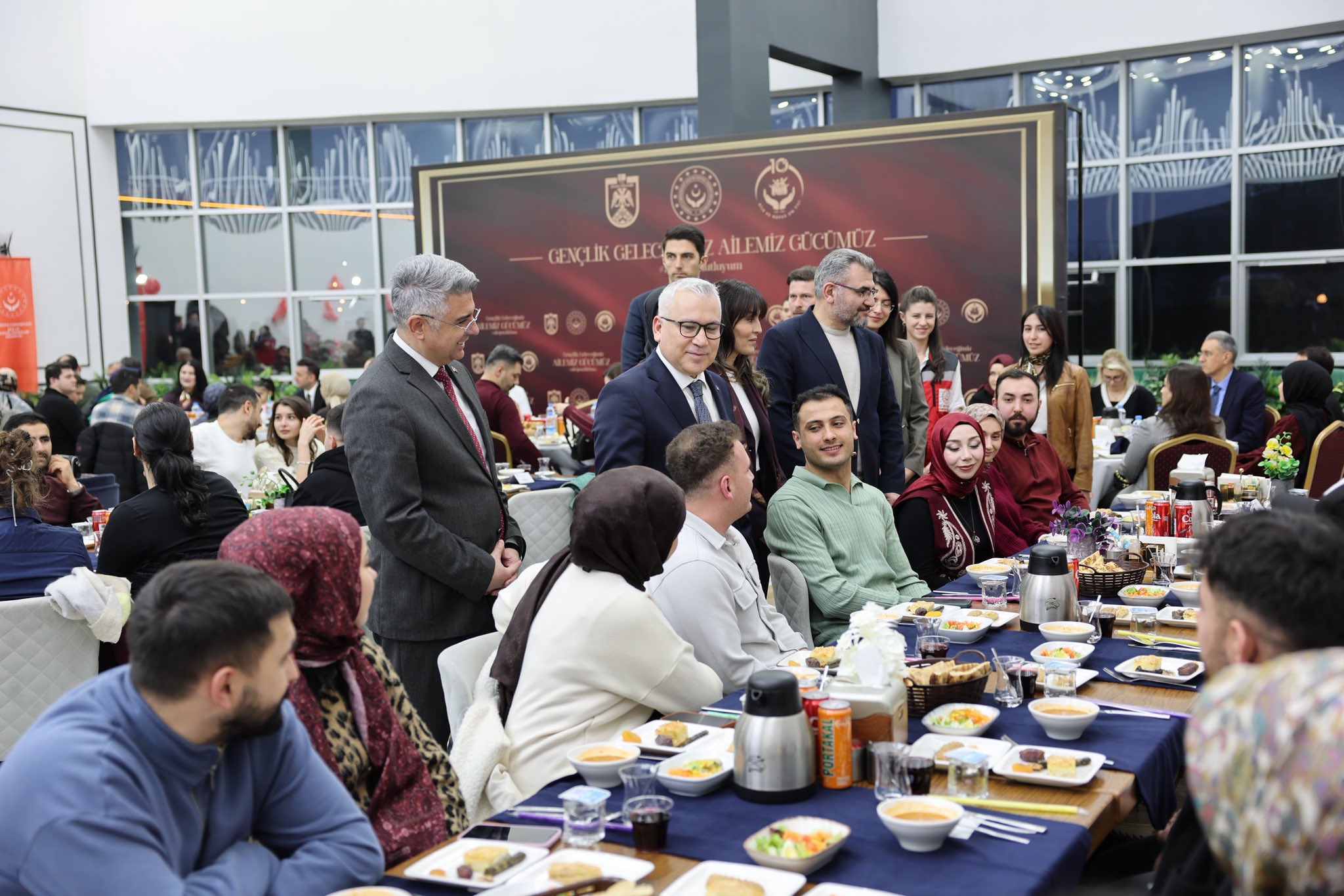 Evlilik kredisi alan 60 çiftimiz ile iftar sofrasında bir araya geldik.