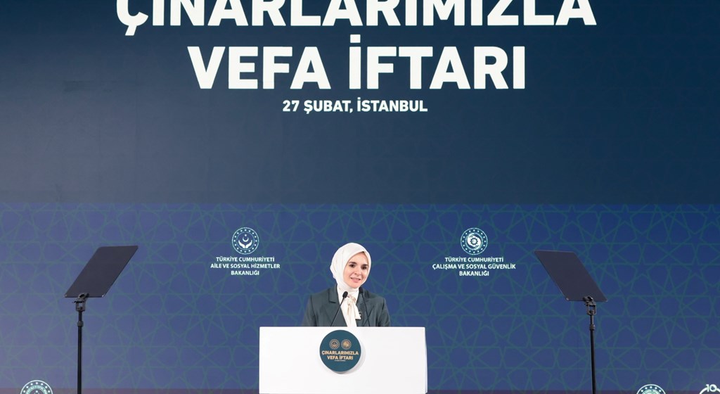 Aile ve Sosyal Hizmetler Bakanımız Göktaş, "Çınarlarımızla Vefa İftarı" programında konuştu