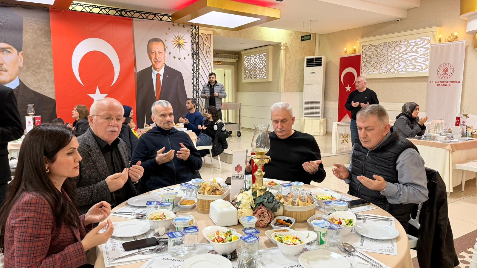 Güçlü Adımlarla Geleceğe Yürüyen Gençlerimizle Gönül Sofrasında Buluştuk