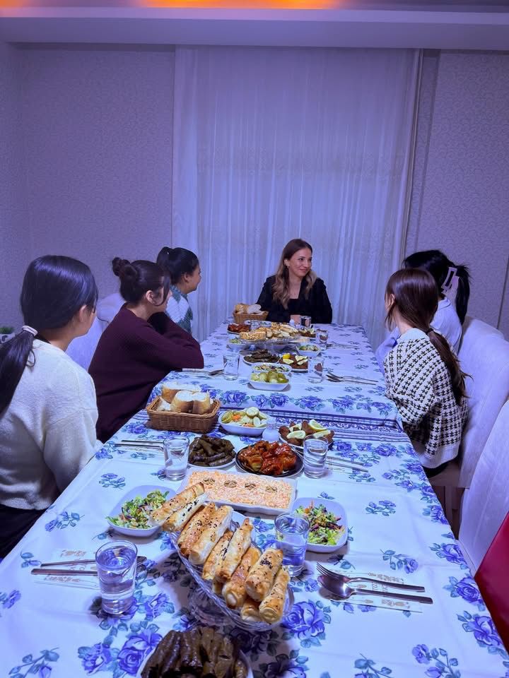 İyi ki Varsınız Kızlarımız!