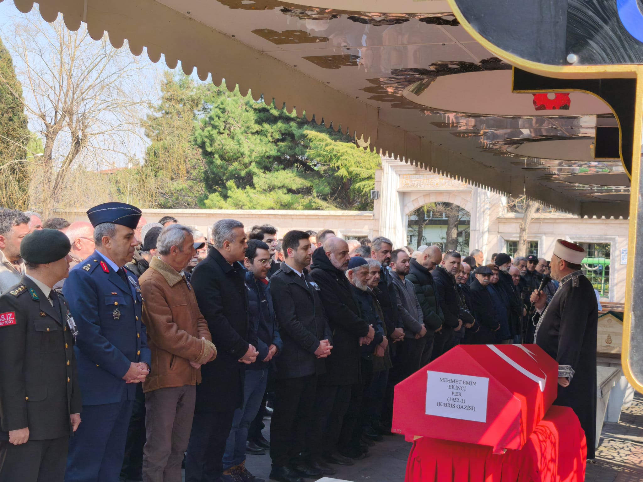 Kıbrıs Gazimiz Mehmet Emin Ekinci Son Yolculuğuna Uğurlandı