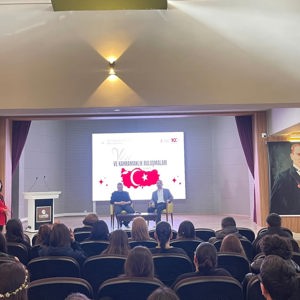 Ayvalık’ta "Vatan ve Kahramanlık Buluşmaları": Gazilerimiz Gençlerle Bir Araya Geldi - fotoğraf 3