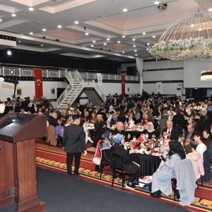 Devletimizin Şefkat Eli: Bursa’da Koruyucu Aile İftar Buluşması - fotoğraf 1