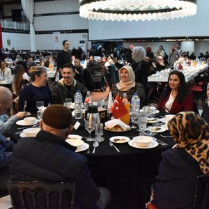 Devletimizin Şefkat Eli: Bursa’da Koruyucu Aile İftar Buluşması - fotoğraf 6