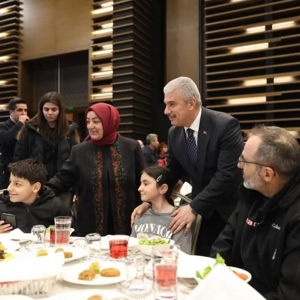 Dünya Yetimler Günü’nde Gönül Sofrasında Buluştuk - fotoğraf 1