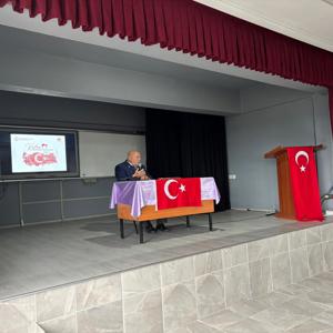 Kıbrıs Gazisi İsmail ADIGÜZEL, Öğrencilerle Vatan ve Kahramanlık Buluşmalarında Bir Araya Geldi. - fotoğraf 1