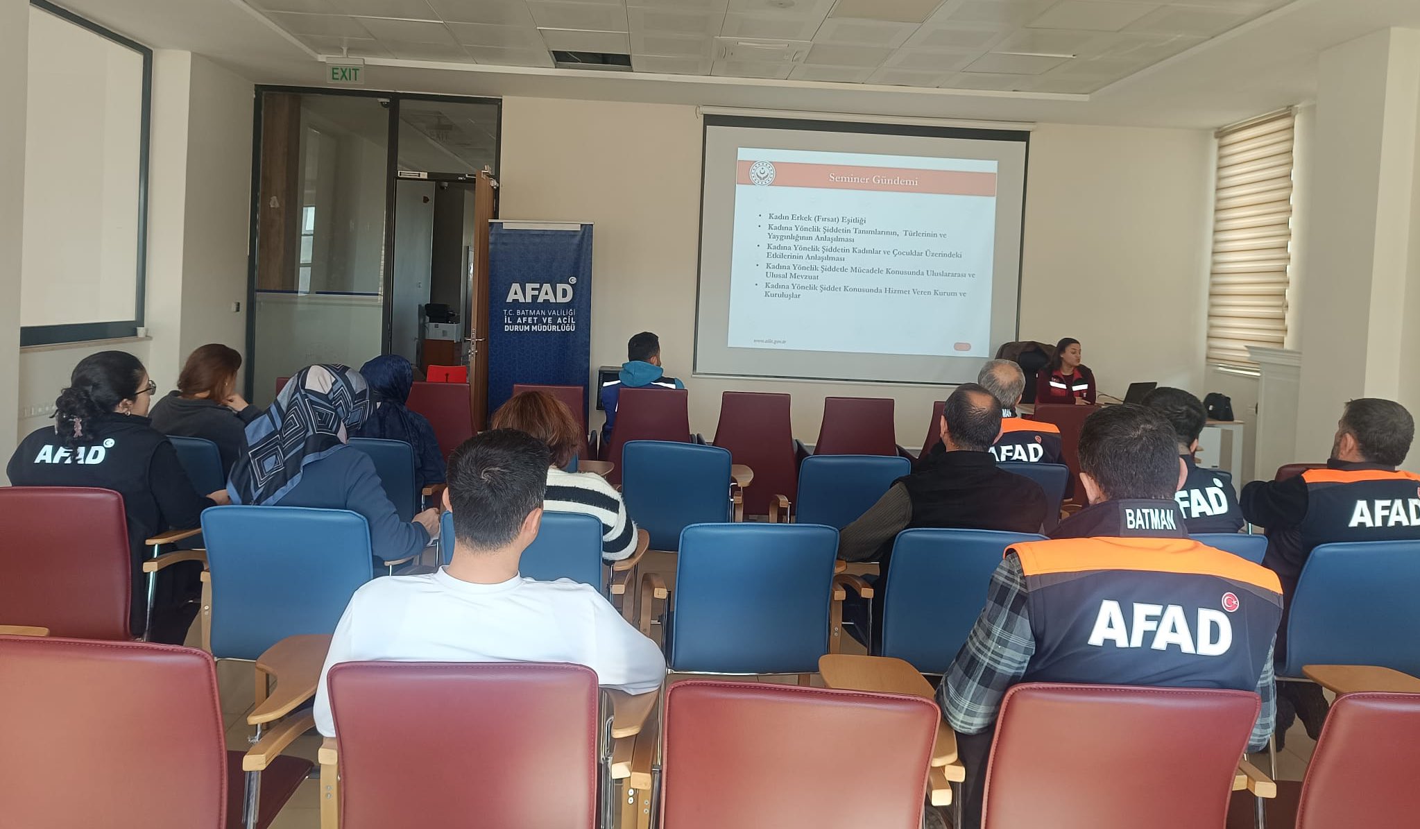 Batman AFAD çalışanlarına Kadına Yönelik Şiddetle Mücadele konusunda farkındalık  eğitimi