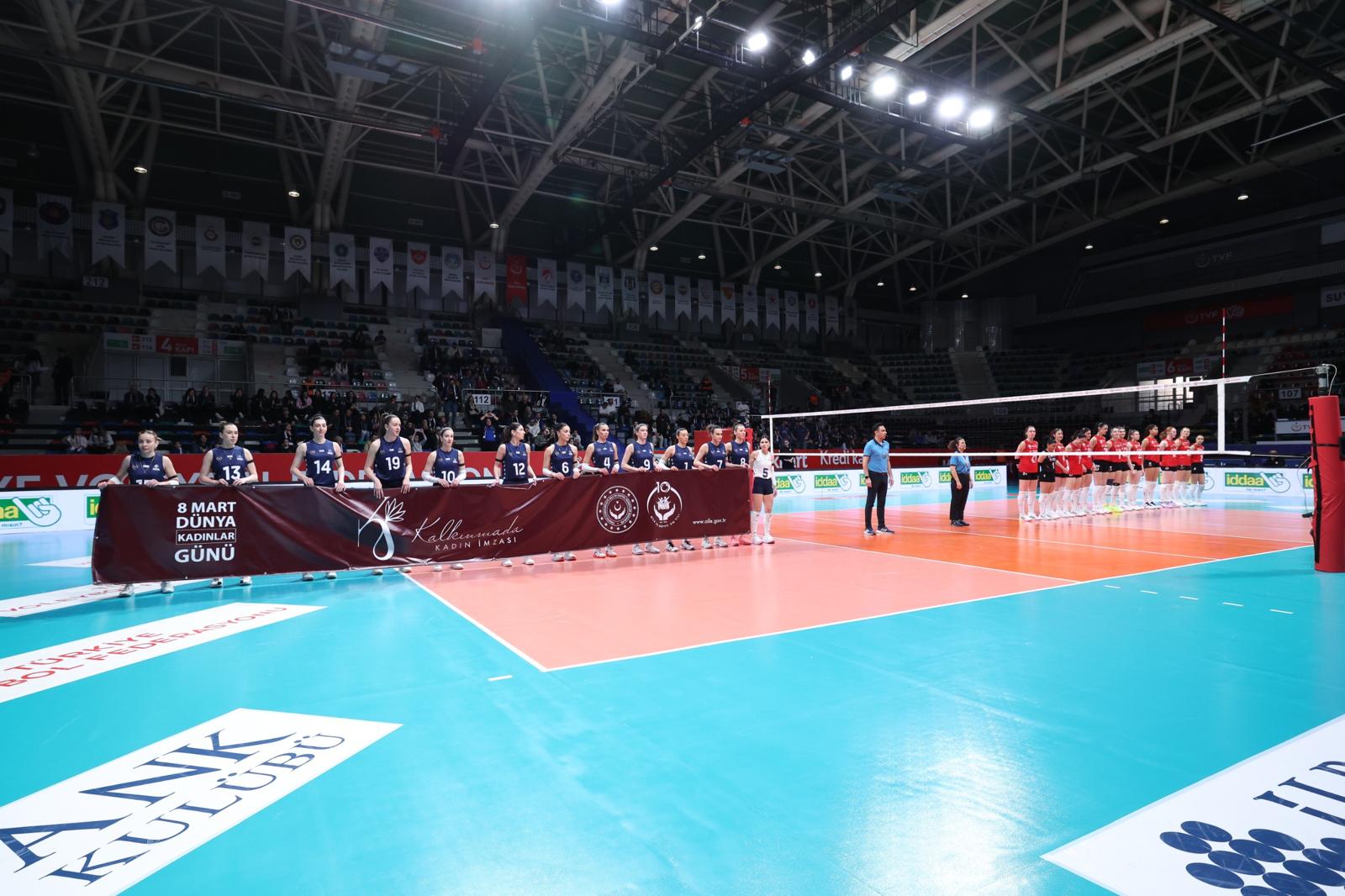 8 Mart Dünya Kadınlar Günü Ankara’da Çeşitli Etkinliklerle Kutlandı