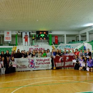 Kadınlar Şampiyon: 8 Mart Dünya Kadınlar Günü Voleybol Turnuvası Düzenlendi. - fotoğraf 2