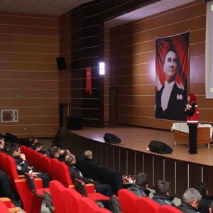 Yeşilay Haftası Kapsamında Farkındalık Oluşturmak Amacıyla İl Müdürlüğümüz Tarafından Emniyet Müdürlüğü Personeline Yönelik “Kumar Bağımlılığıi” Konulu Bilgilendirme Eğitimi Düzenlendi. - fotoğraf 2
