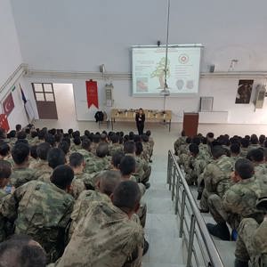 25 Kasım Şiddetle Mücadele Günü Kapsamında Eğitim Seminerleri Düzenlendi - fotoğraf 1
