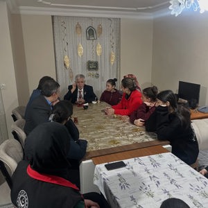 Aziz Kahramanlarımız ve Çocuklarımızla Gönül Sofrasında Buluştuk - fotoğraf 3