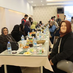 Ulu Çınarlarımız 8 Mart’ta İftar Sofrasında Buluştu - fotoğraf 3