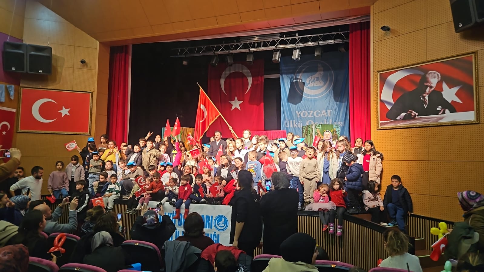 Çocuklarımız Geleneksel Gölge Oyunu ile Eğlendi!