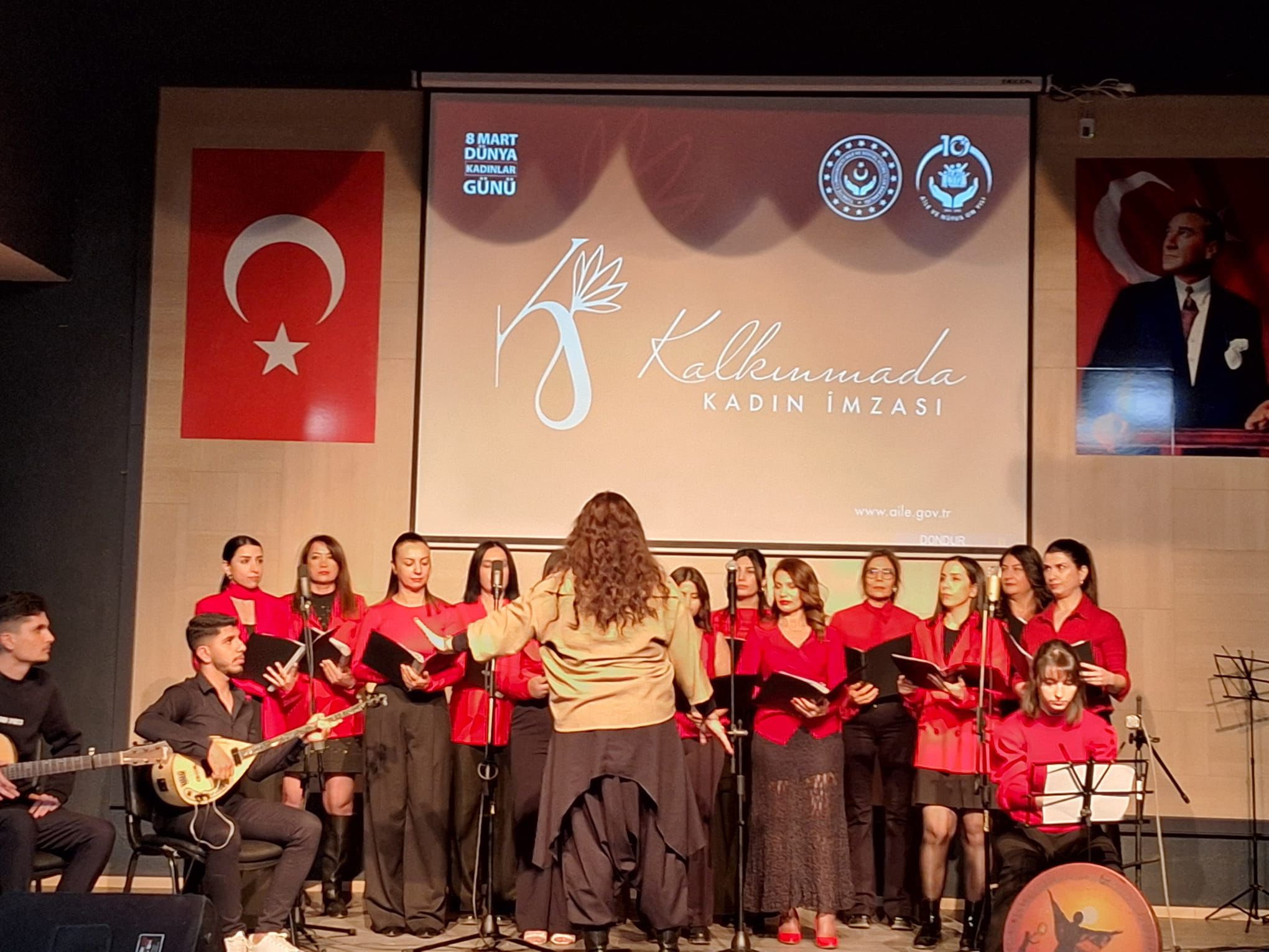 Güçlü Kadınlar, Aydınlık Yarınlar!