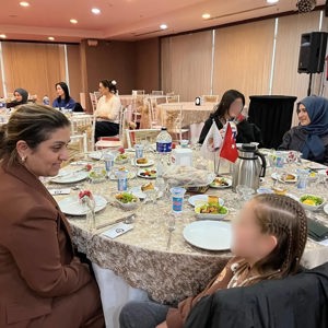 İl Müdürlüğümüz ve Balıkesir İş Kadınları Derneği’nden Çocuklarımıza İftar Sofrası - fotoğraf 2