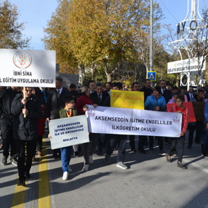 3 Aralık Dünya Engelliler Günü il müdürlüğümüz ve Engelsiz, Yaşam, Bakım ve Rehabilitasyon Merkezi tarafından düzenlenen etkinliklerle kutlandı - fotoğraf 7