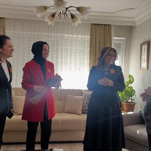 Bakanlığımız Daire Başkanları ve İl Müdürümüzden, Şehidimiz Sadi KARAMAN’ın Kıymetli Annesine 8 Mart Ziyareti - fotoğraf 3