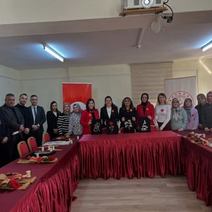 Bakanlığımız Daire Başkanları ve İl Müdürümüz, Şehit ve Gazi Yakınlarımıza Yönelik Düzenlenen Filografi Kursunu Ziyaret Etti - fotoğraf 1