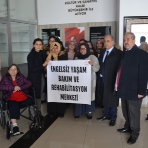 3 Aralık Dünya Engelliler Günü il müdürlüğümüz ve Engelsiz, Yaşam, Bakım ve Rehabilitasyon Merkezi tarafından düzenlenen etkinliklerle kutlandı - fotoğraf 12