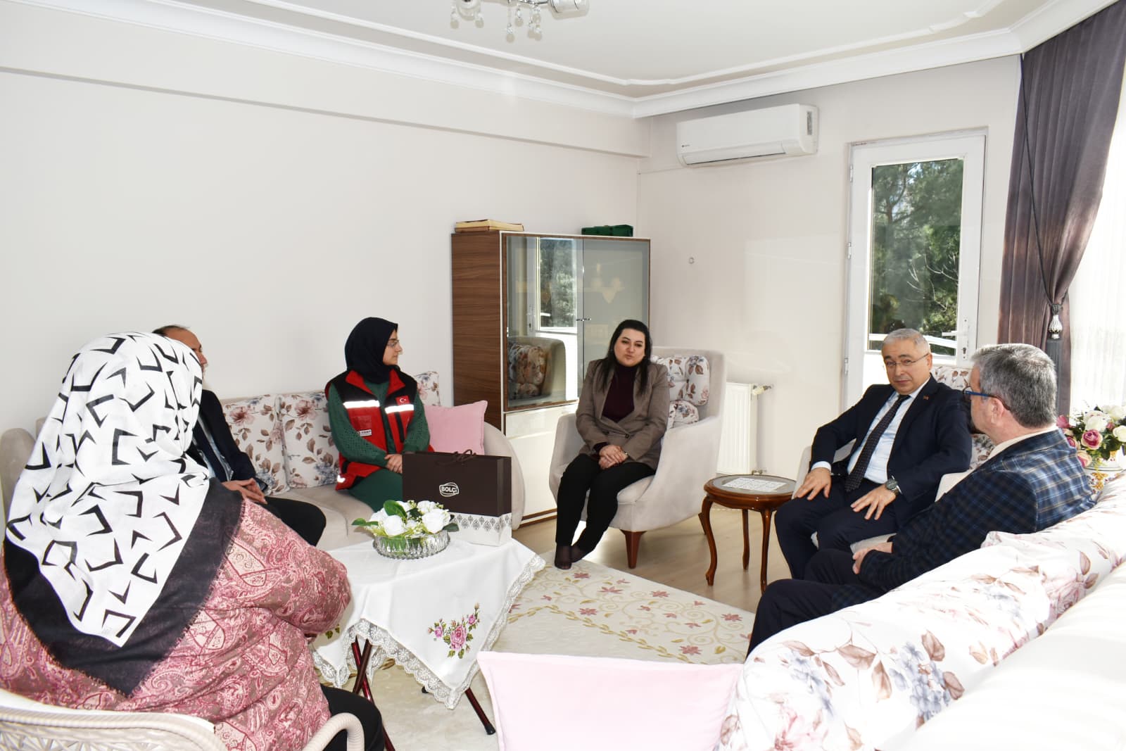 Milletimizin Kahramanlarına Minettarız