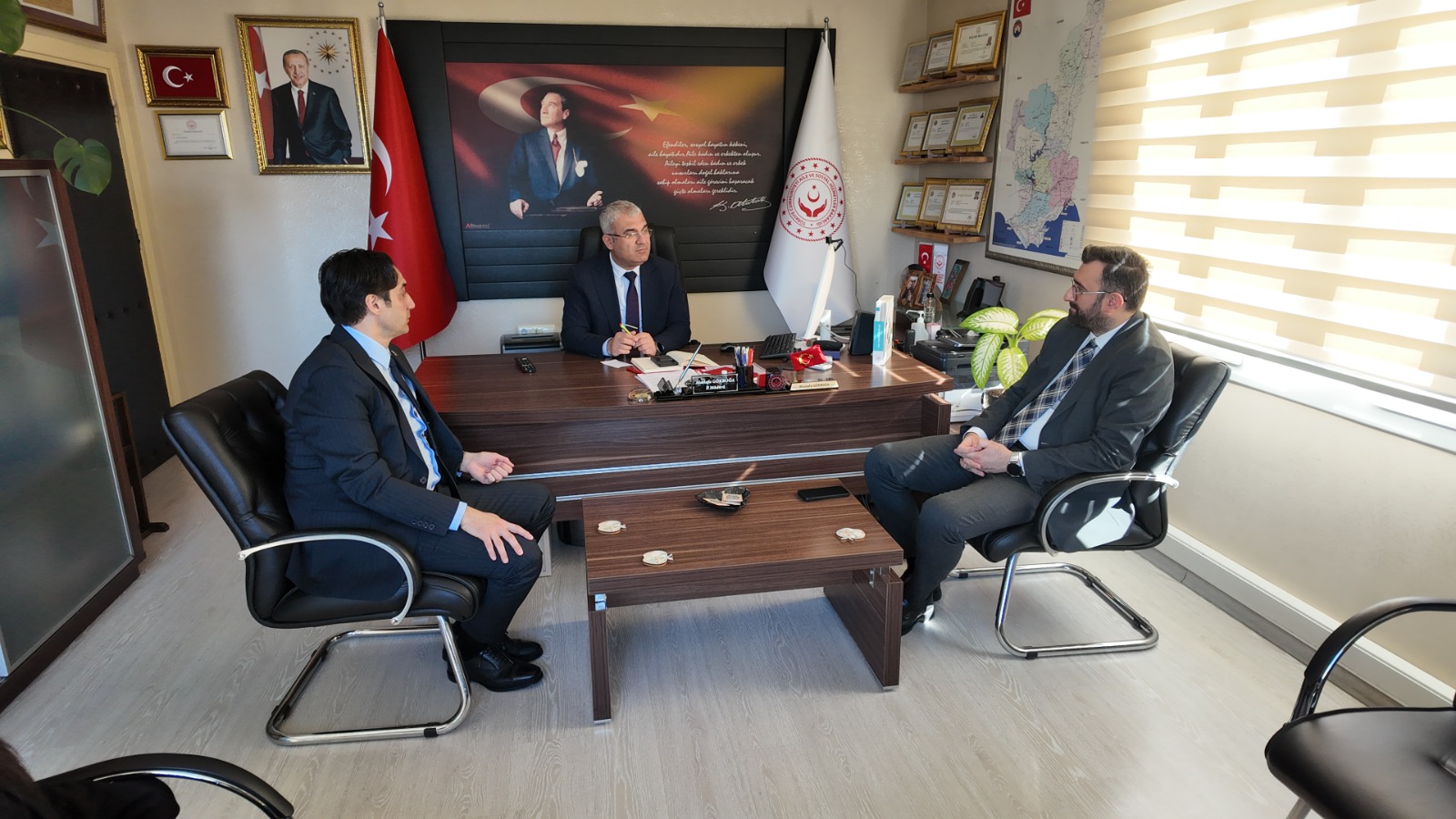 BARINMA YARDIMLARI DAİRE BAŞKANI YUNUS EMRE ALP İL MÜDÜRLÜĞÜMÜZÜ ZİYARET ETTİ