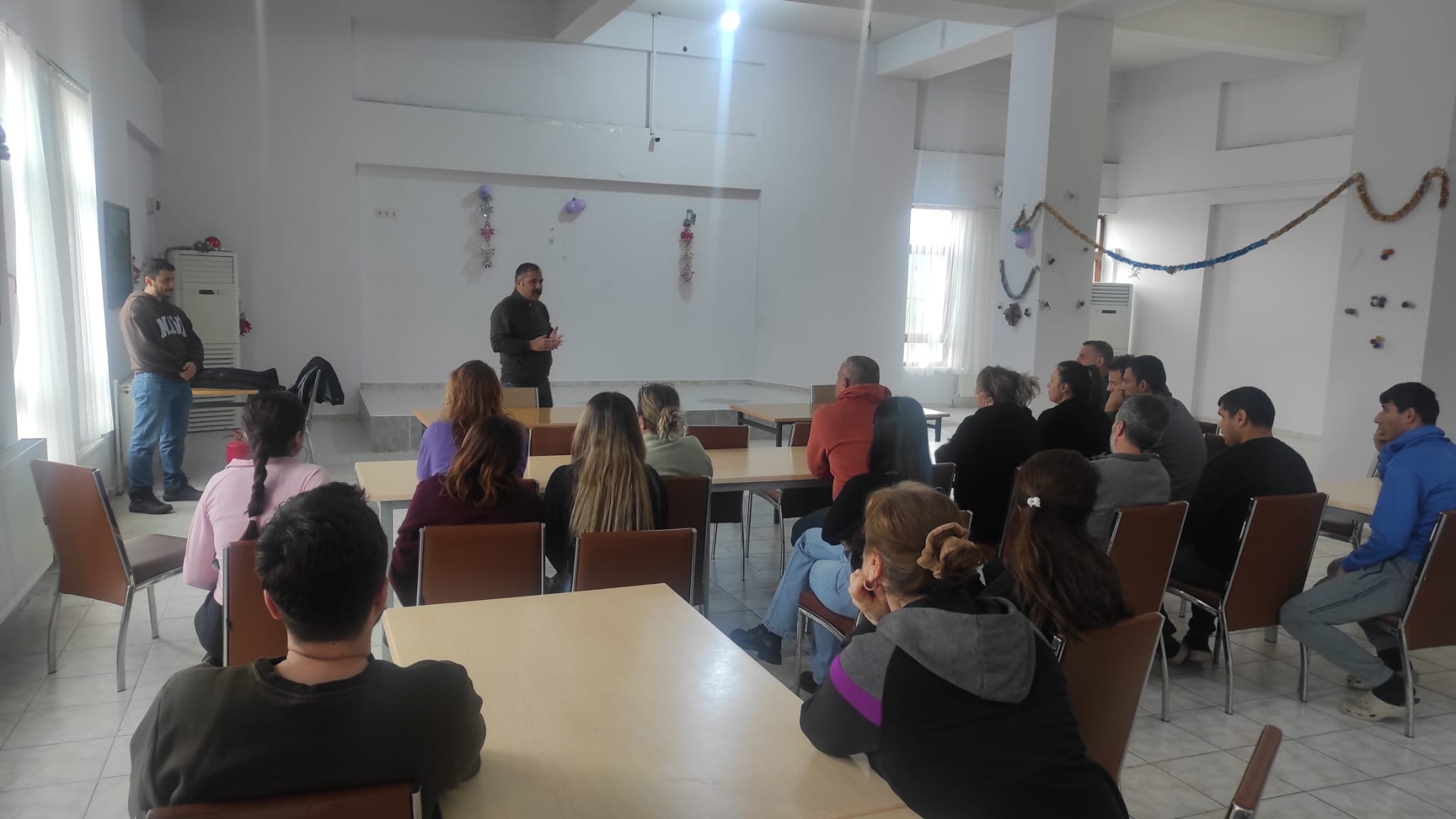 Temel Yangın Eğitimi ve Tahliye Tatbikatı gerçekleştirildi.