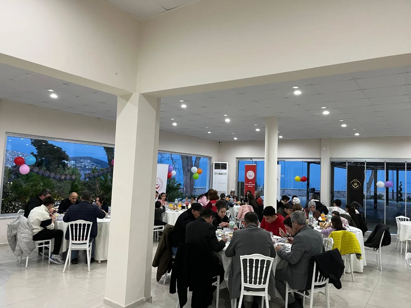 Paylaştıkça Çoğalan Bir Sofra: Dünya Yetimler Günü