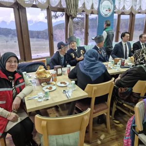 Şehit Yakınları ve Gaziler Keles’te Gönül Sofrasında Buluştu - fotoğraf 2