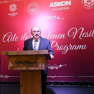 “Aileyle Güçlenen Nesiller” İftar Programı Geniş Katılımla Gerçekleşti - fotoğraf 9