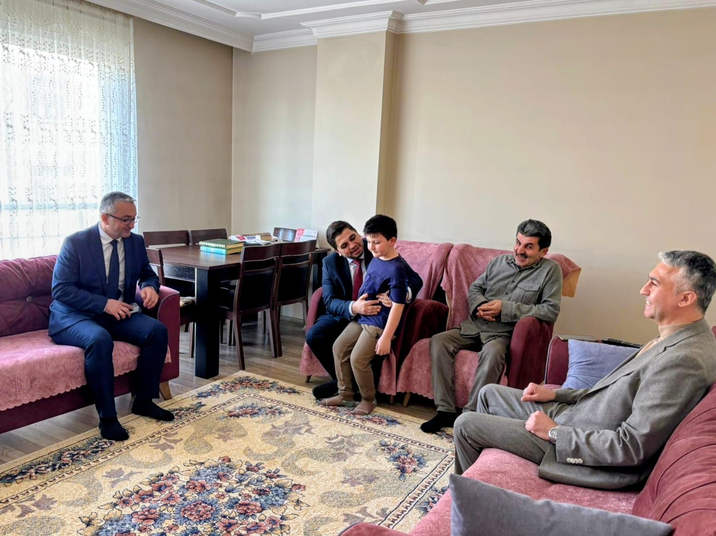 İl Müdürümüz Sayın Ender YANIK’tan Şehit Hamdullah KIRTAY’ın Ailesine Ziyaret