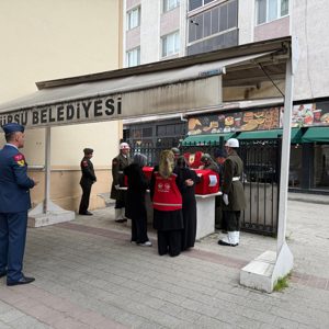 Kıbrıs Barış Harekâtı Gazimiz Mehmet Serçe, dualarla ebediyete uğurlandı - fotoğraf 3