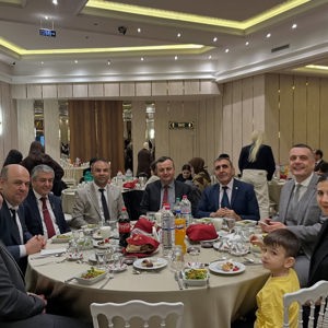 VakıfBank Ev Sahipliğinde Çocuklarımız İçin “Gönül Sofraları” İftar Programı Düzenlendi - fotoğraf 12