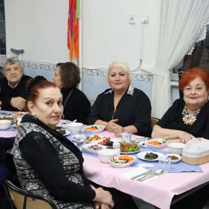Karadeniz Ereğli Çocuk Koruma İlk Müdahale ve Değerlendirme Birimi  bünyesinde koruma ve bakım altında bulunan çocuklarımızla iftar programında bir araya gelindi. - fotoğraf 13