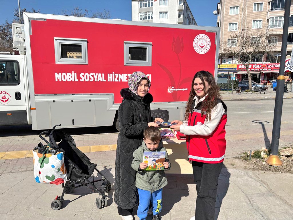 Mobil Sosyal Hizmet Aracımız Kapaklı ve Saray’da Vatandaşlarla Buluştu