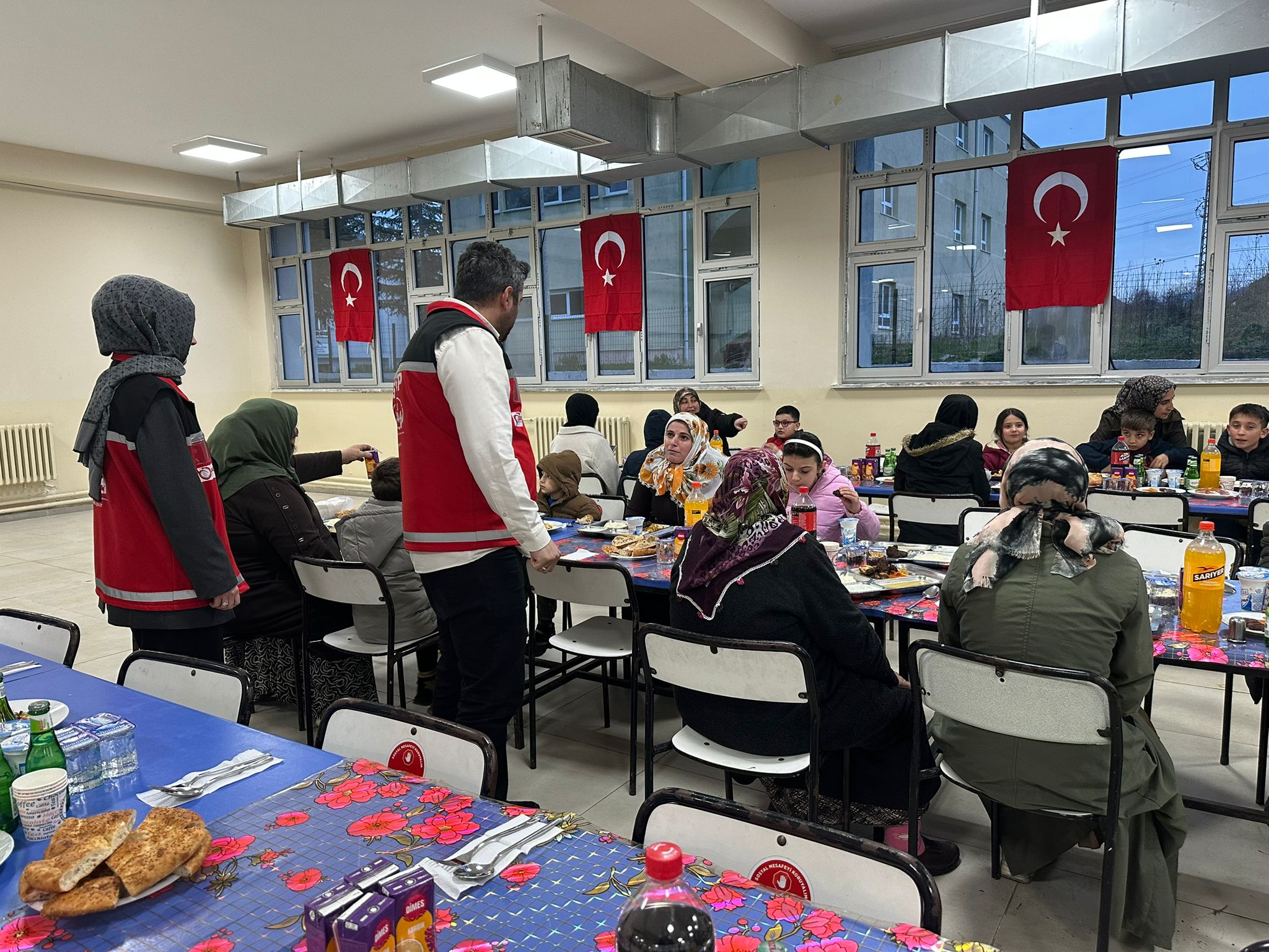 Samsun’da Ramazan’ın 15. Gününde Büyük Kardeşlik Sofraları Kuruldu