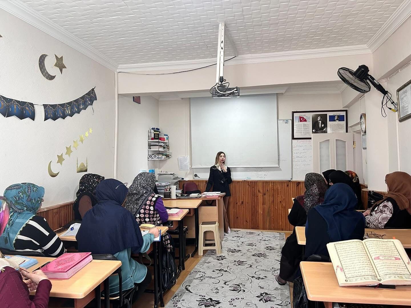 “ Sağlıklı Yaşama ve Hastalıklardan Korunma” konulu eğitim düzenlenmiştir.