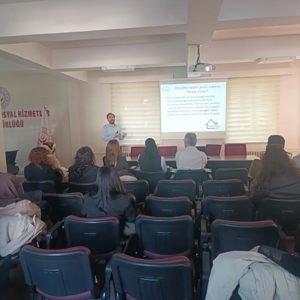 Geçici Koruyucu Aile Hizmet Modeli Tanıtım Programı Düzenlendi - fotoğraf 1