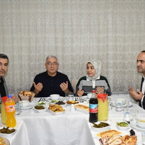 Umut Evi’nde Gönül Sofrası: İl Müdürümüz Faruk Uysal Çocuklarımızla Buluştu - fotoğraf 2