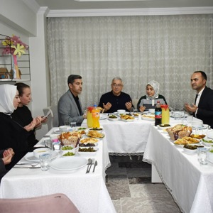 Umut Evi’nde Gönül Sofrası: İl Müdürümüz Faruk Uysal Çocuklarımızla Buluştu - fotoğraf 5