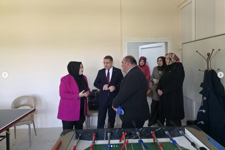 Engelli ve Yaşlı Hizmetleri Genel Müdürlüğü Yaşlı Bakım Hizmetleri Daire Başkanımız Gamze ALTUN ve İl Müdürümüz Adem YÜCEL Gündüz Bakım Rehabilitasyon ve Aile Danışma Merkezi’mizi ziyaret etti.