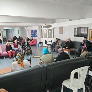 Karesi İlçe Müftülüğü ve Balıkesir Huzurevi’nden Ortak Kadir Gecesi Programı - fotoğraf 1
