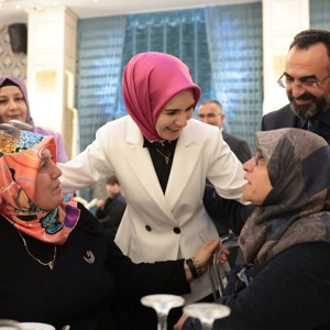 Aile ve Sosyal Hizmetler Bakanımız Göktaş, şehit aileleri ve gazilerle iftarda bir araya geldi - fotoğraf 5