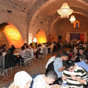 Tarihin Gölgesinde, Maneviyatın Huzurunda Bir Aradayız - fotoğraf 3