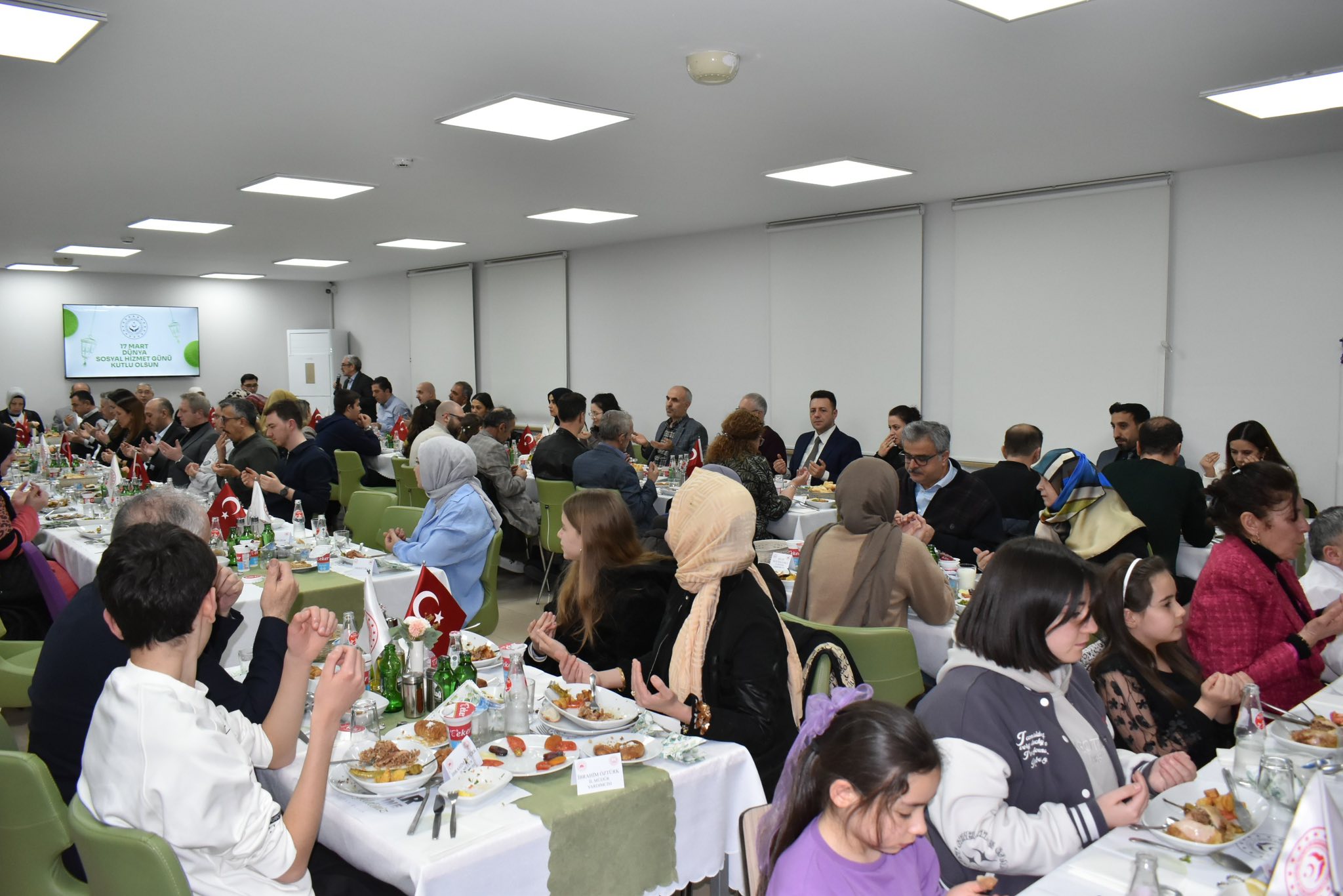 Dünya Sosyal Hizmet Günü’nde "Büyük Aile İftarı" Heyecanı