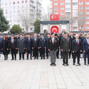 Çanakkale Zaferi’nin 111’inci Yıl Dönümünde Şehitlerimizi Rahmetle Andık - fotoğraf 1